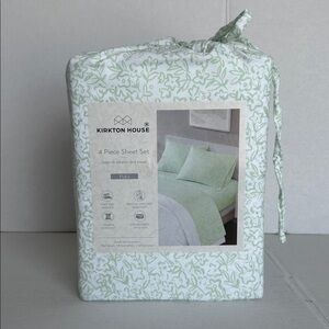 NWT Kirton House Full Size 4Piece Sheet Set Green White Floral Wrinkle-Resistant